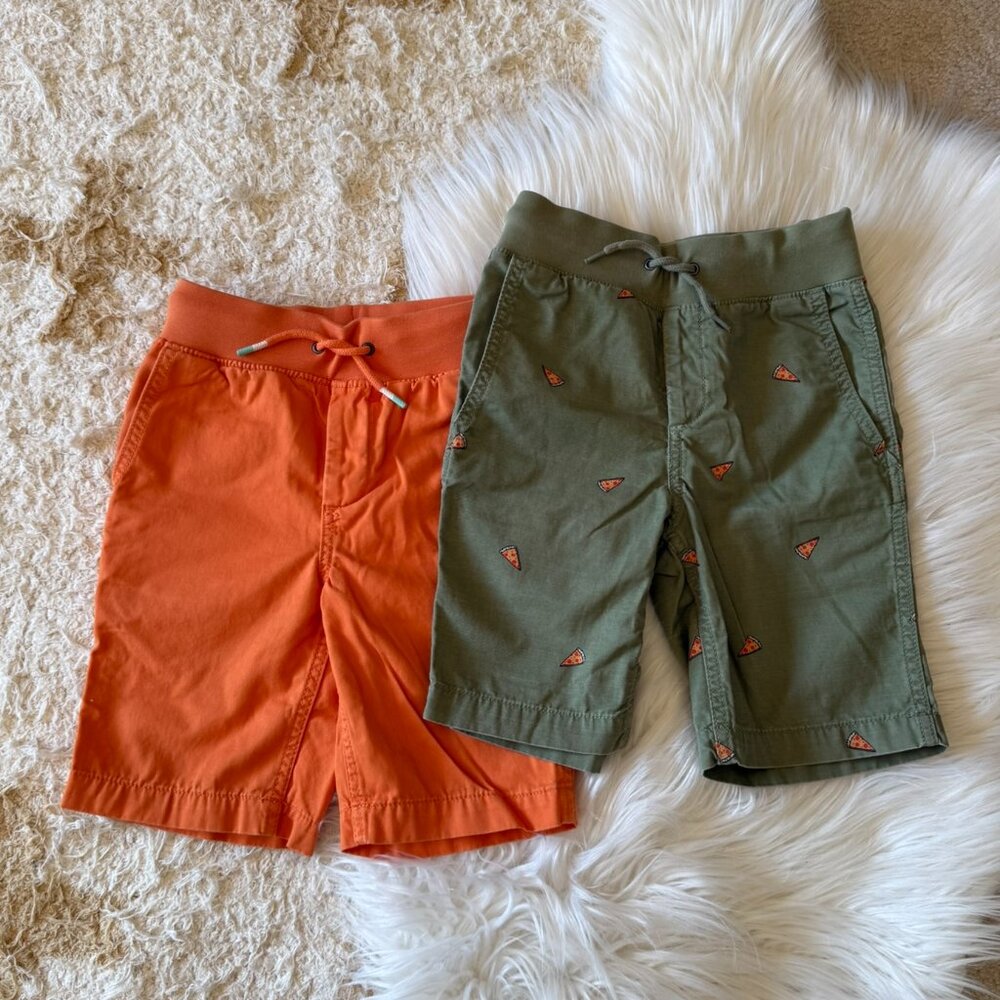 Gap Kids Boys Orange & Green with Pizza Shorts Bundle S (6-7)